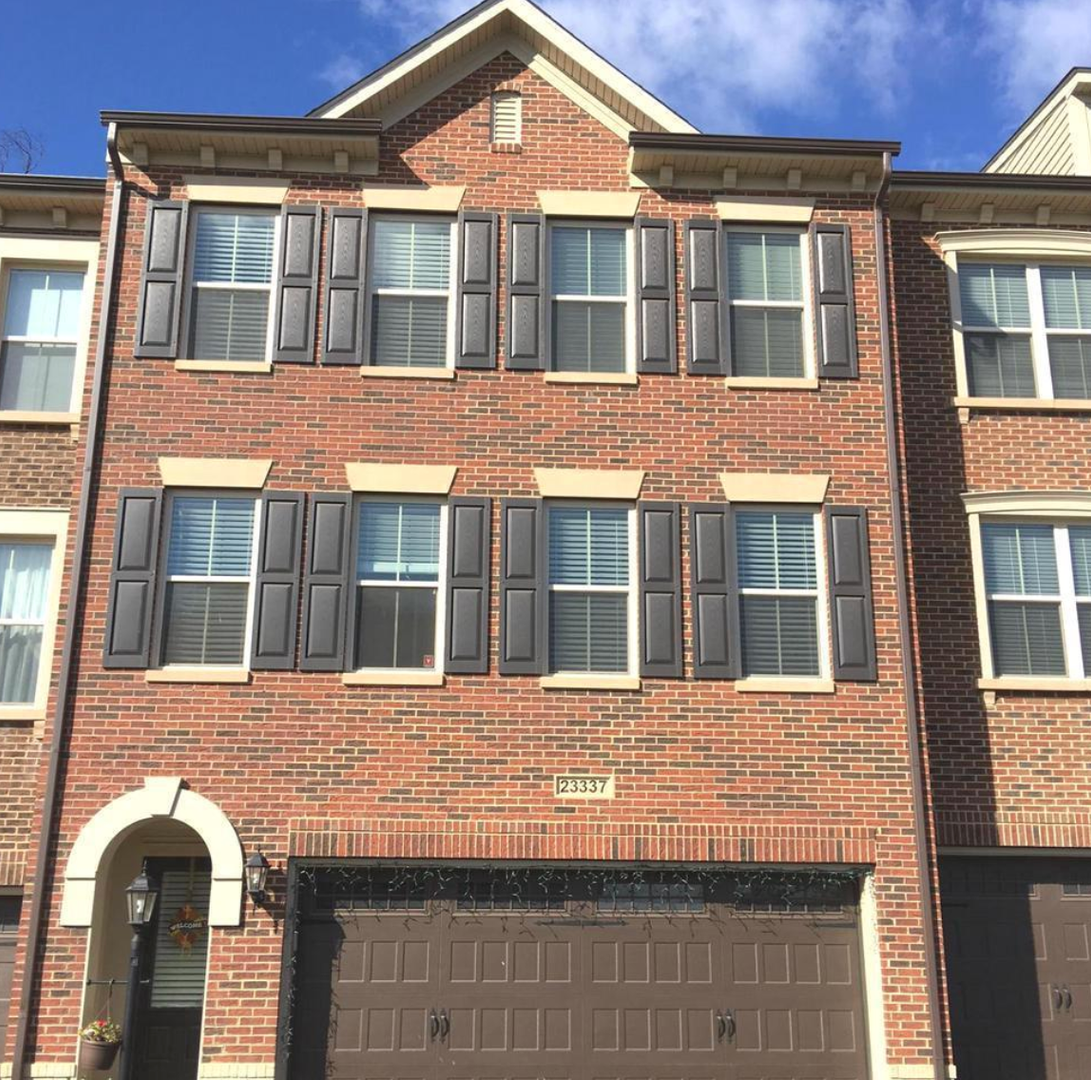 Brambleton Townhome: 23337 Tradewind Drive