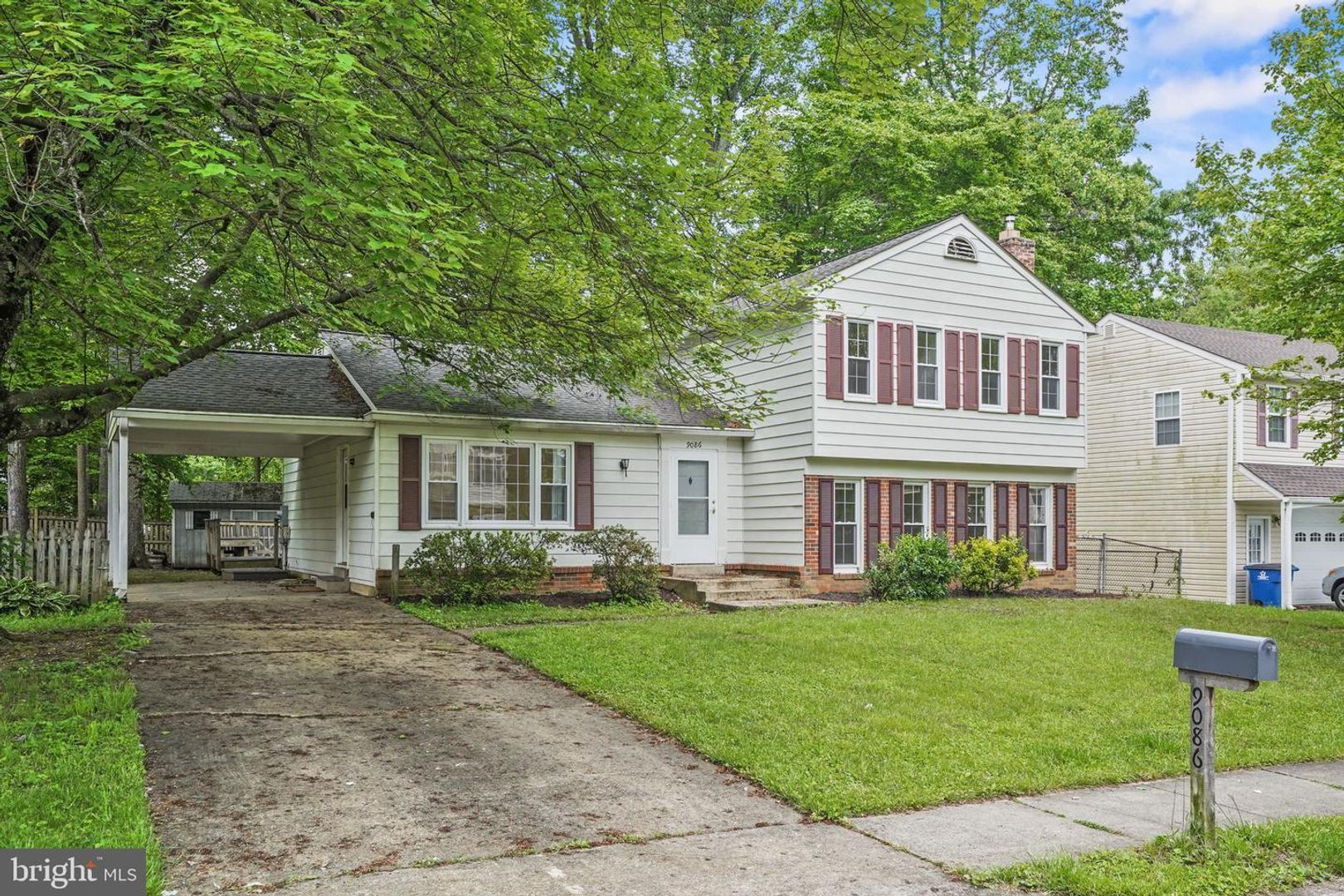 Burke House: 9086 Brookford Road