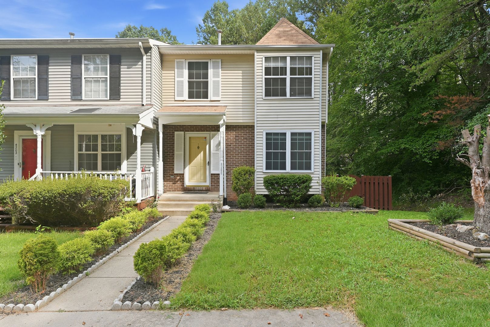 Woodbridge House: 4200 Gerry Lane