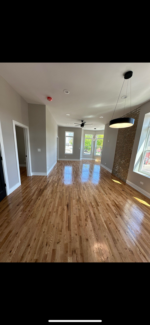 Chicago Apartment: 1901 W. 47th St