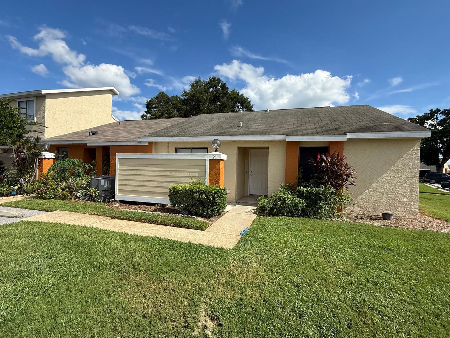 KISSIMMEE House: 21 SILVER PARK CIR