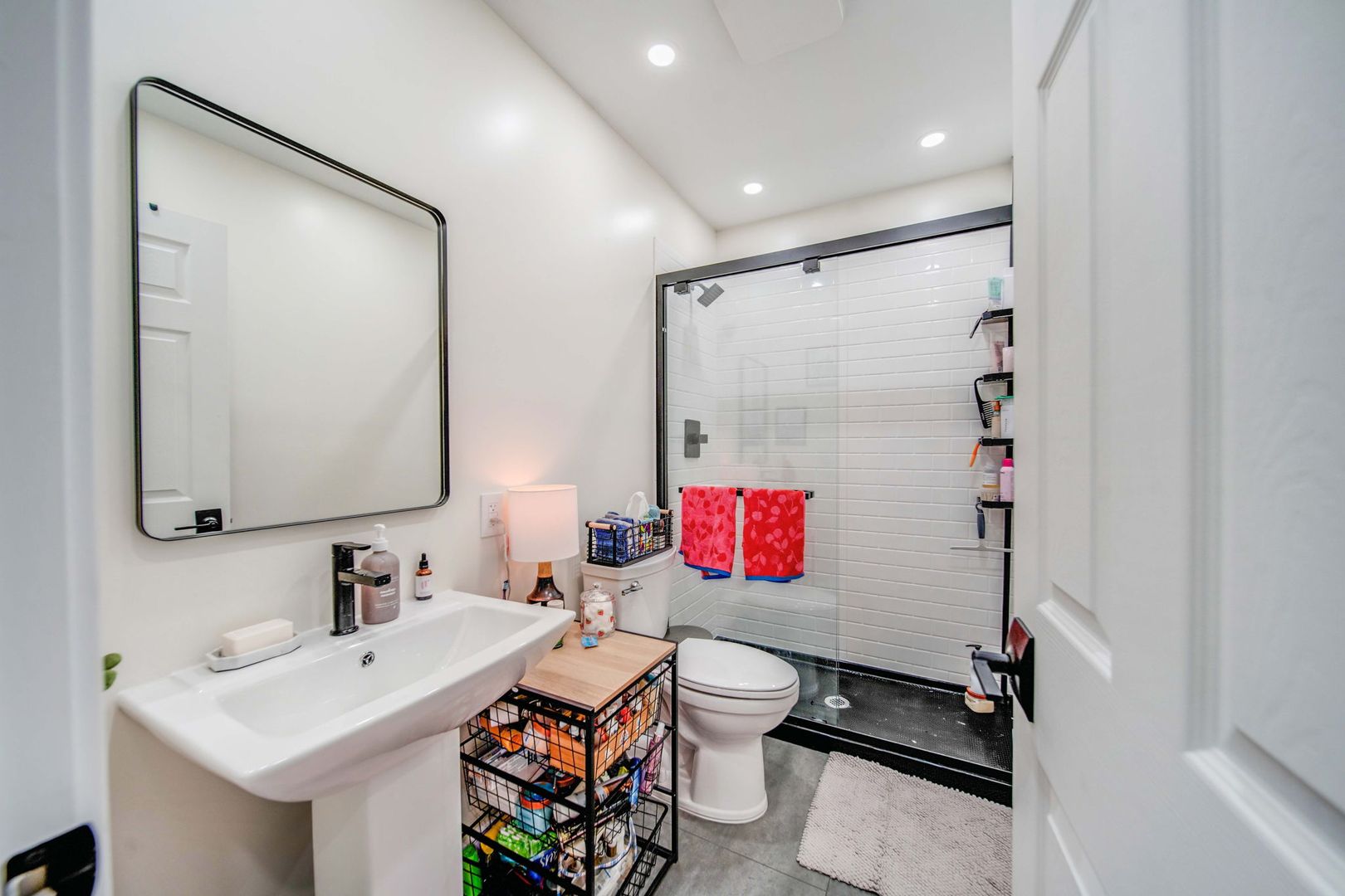 Columbus House: 72 E. Frambes