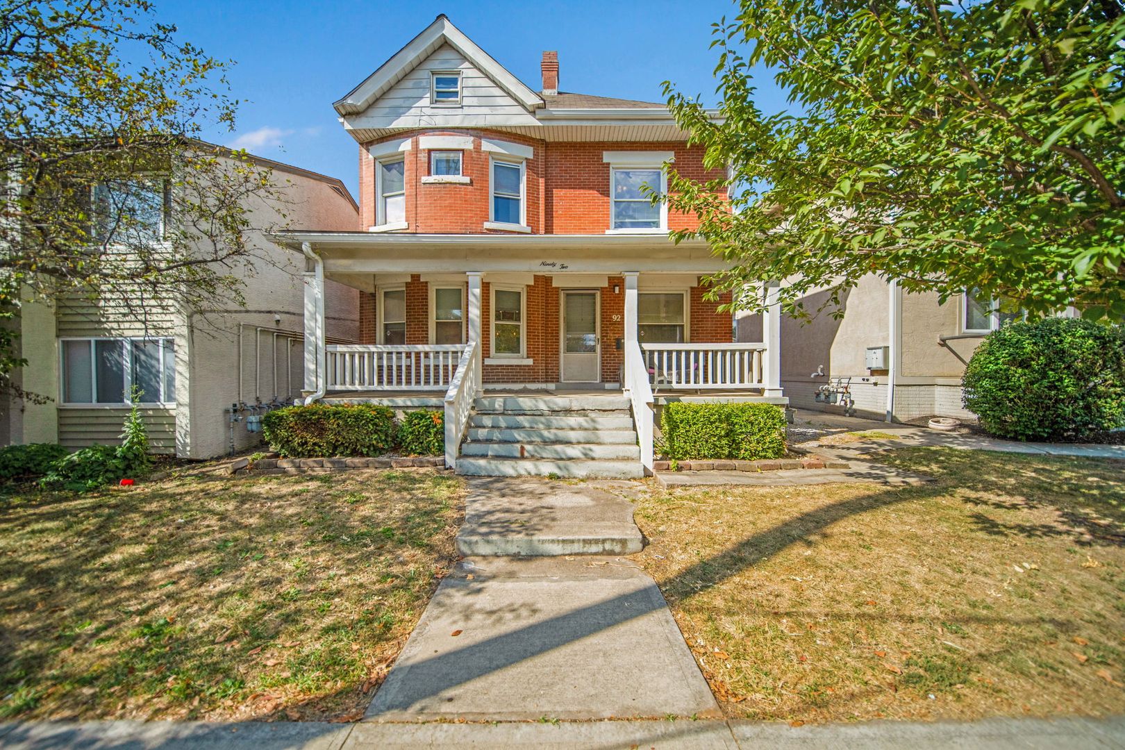 Massive 10 Bedroom Newly Renovated House Perfect for Students, Greek Life, Clubs, and More! 