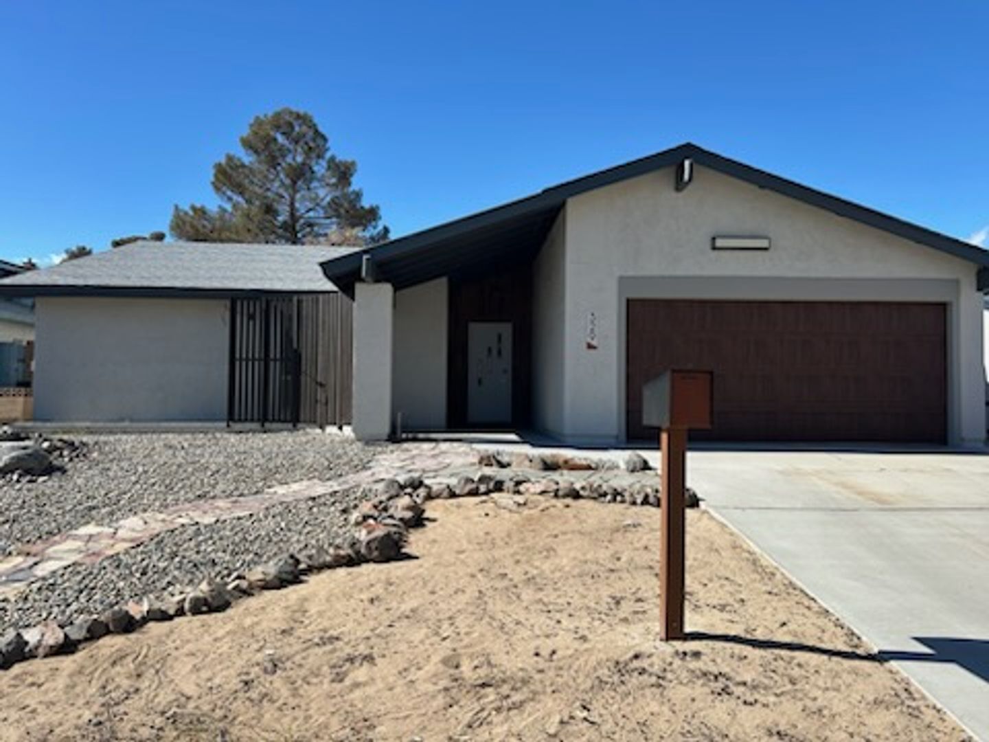 Ridgecrest House: 329 Dawn Ct.