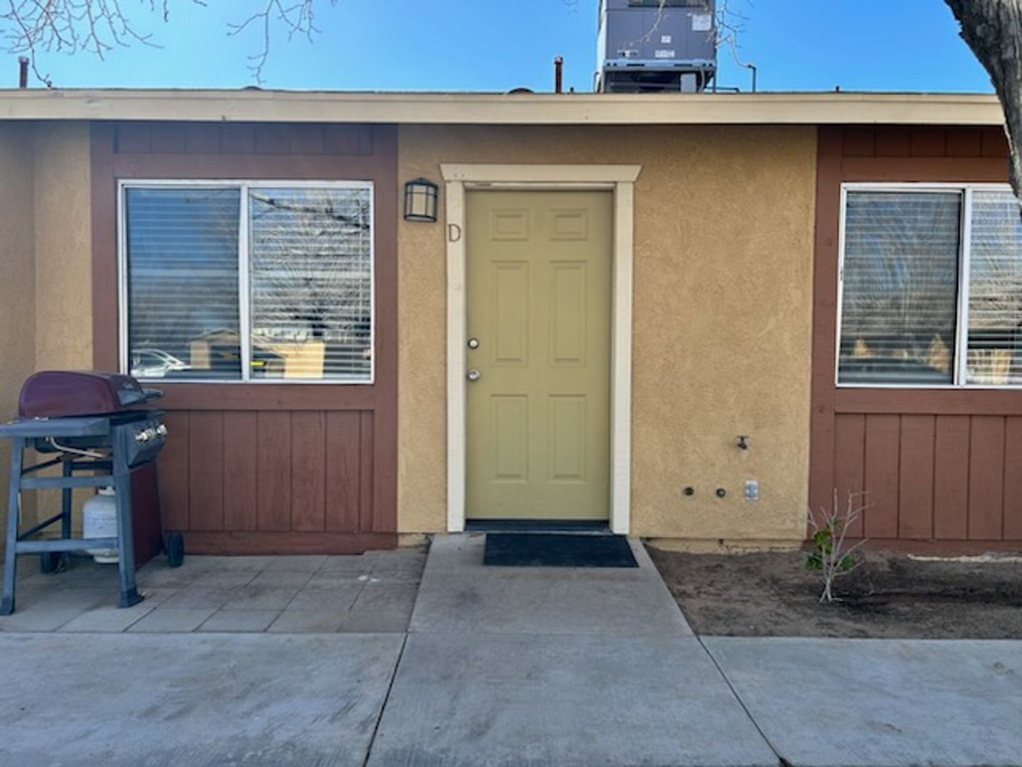 Ridgecrest Apartment: 425  Rick Ct.