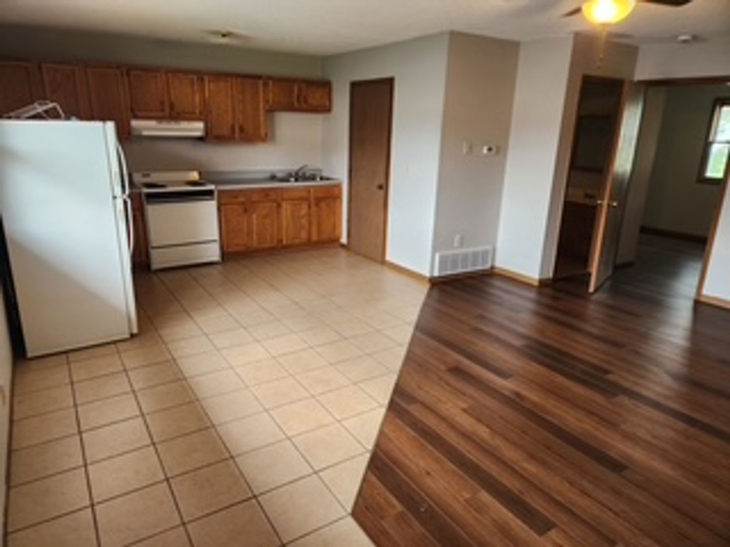 Delhi Apartment: 405 4th St