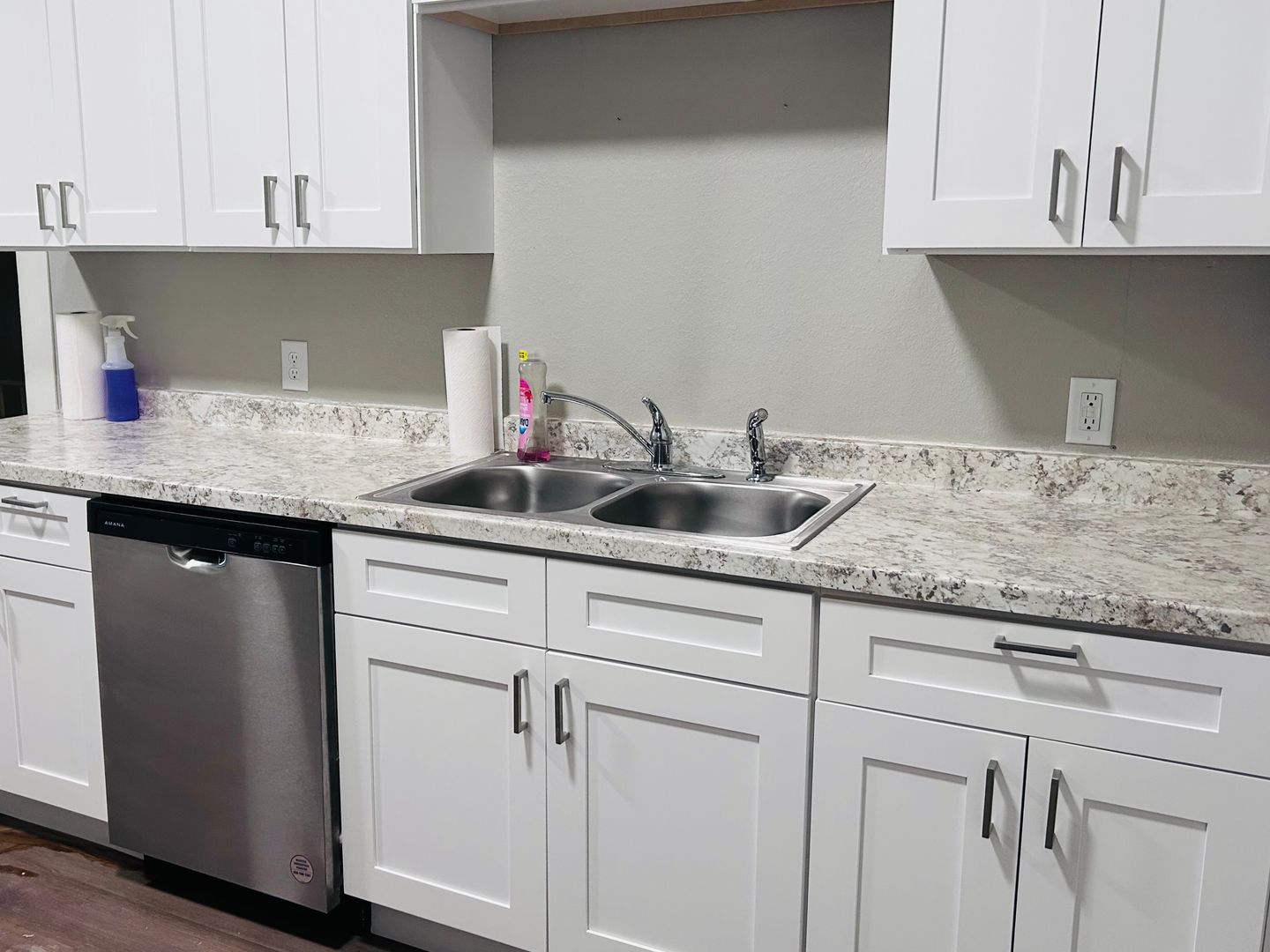 Dubuque Apartment: 1737 Madison St