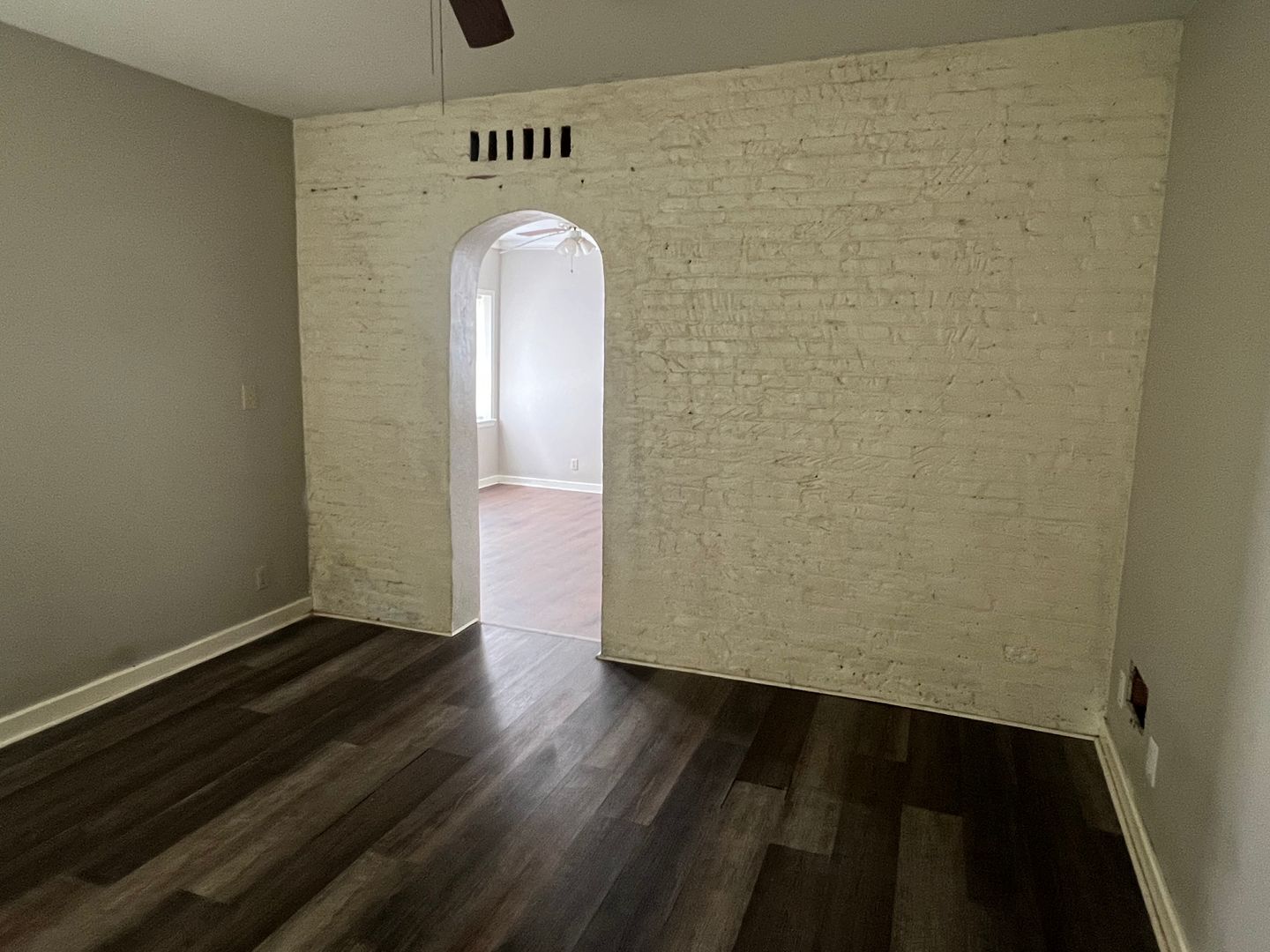 Dubuque House: 1765 Madison St