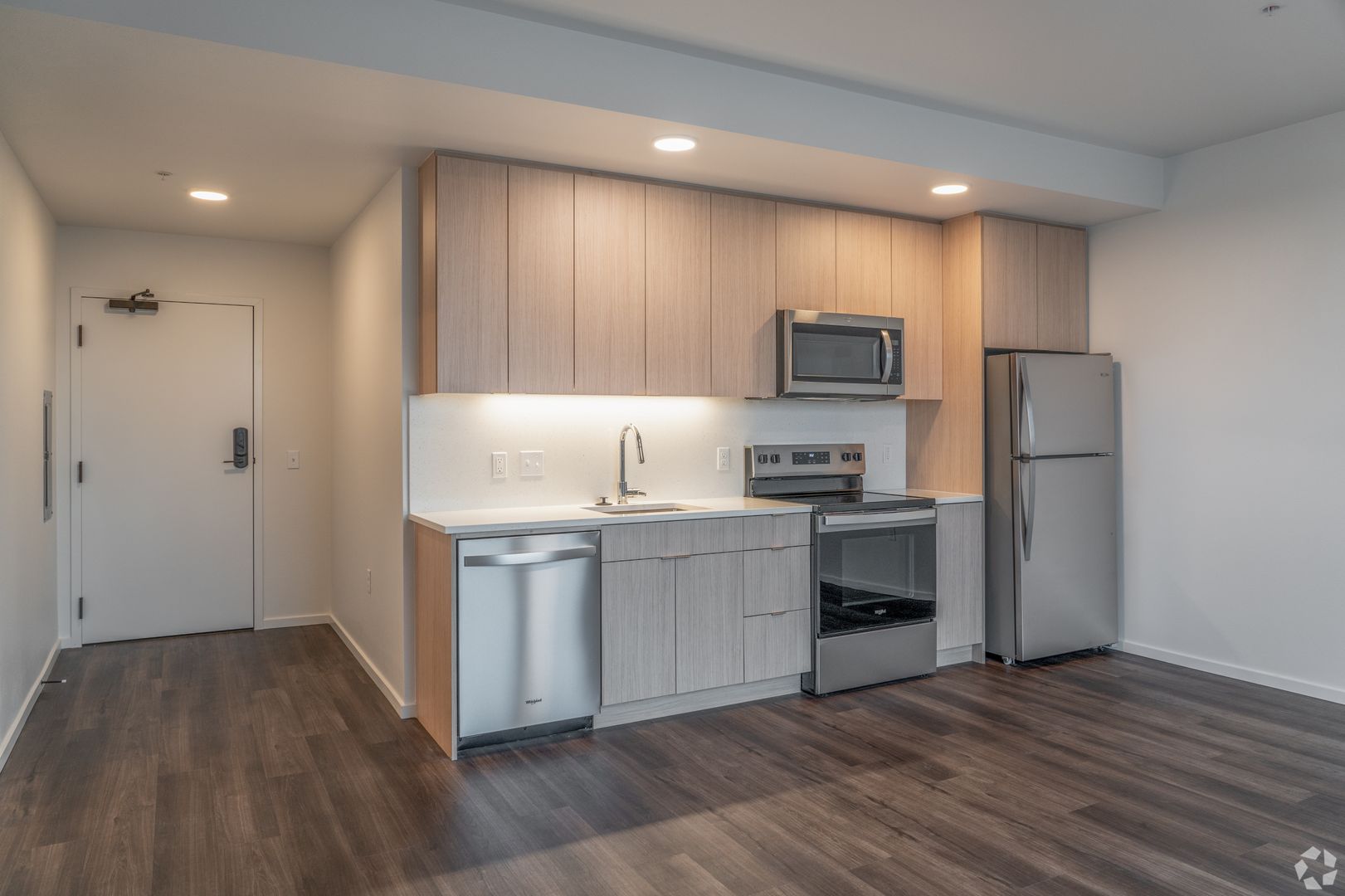 Portland Apartment: 2680 SE Division St