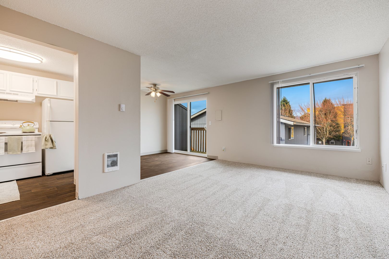 Portland Apartment: 3612 SE 28th Pl