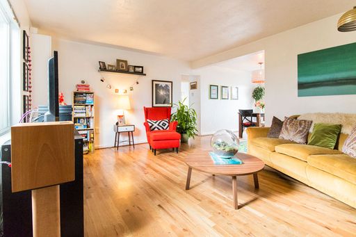 $1000.00 Rent Credit! Vintage Hardwoods - Big Dogs Welcome! – photo 1