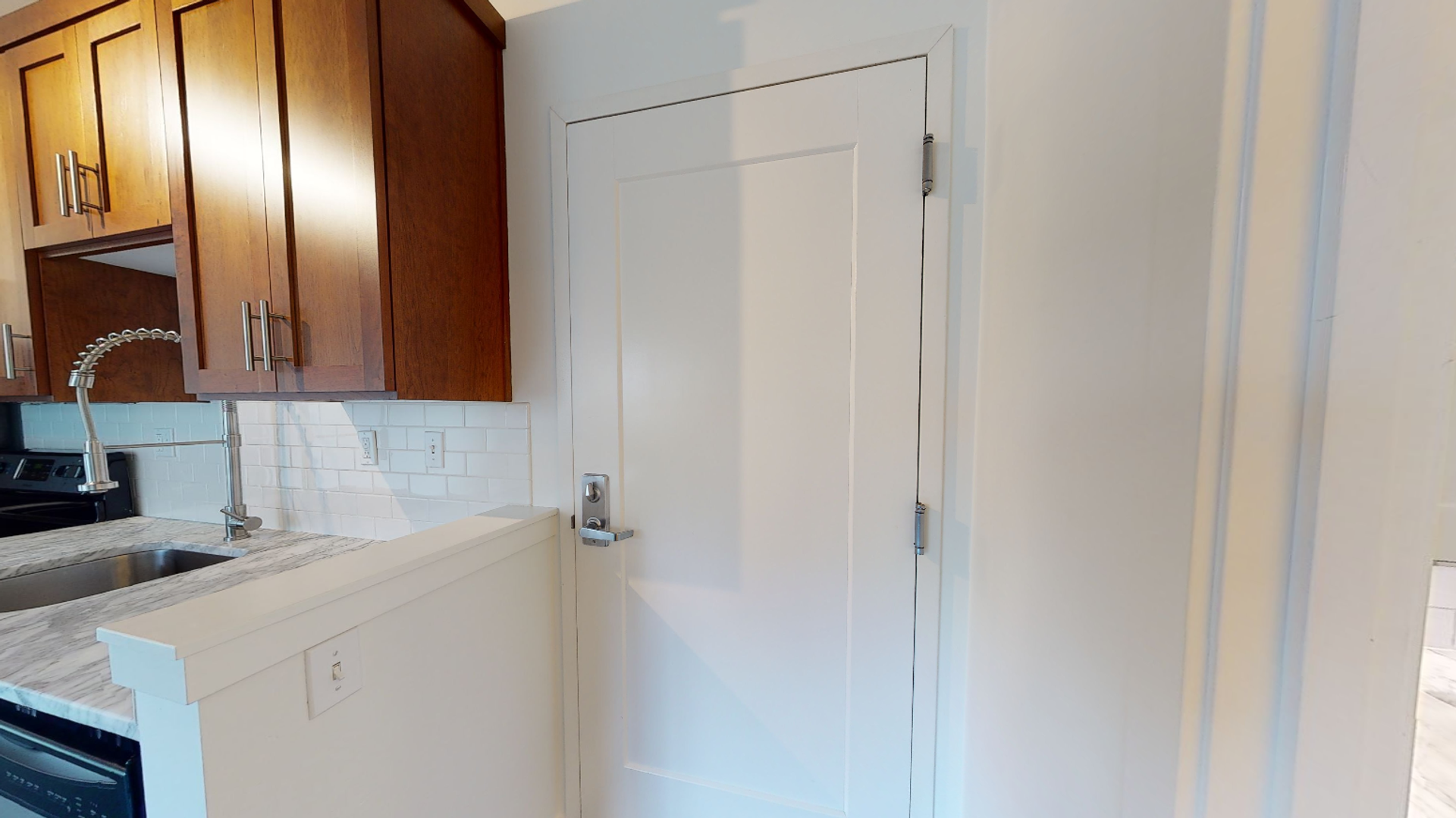 Portland Apartment: 1459 SE Ankeny St