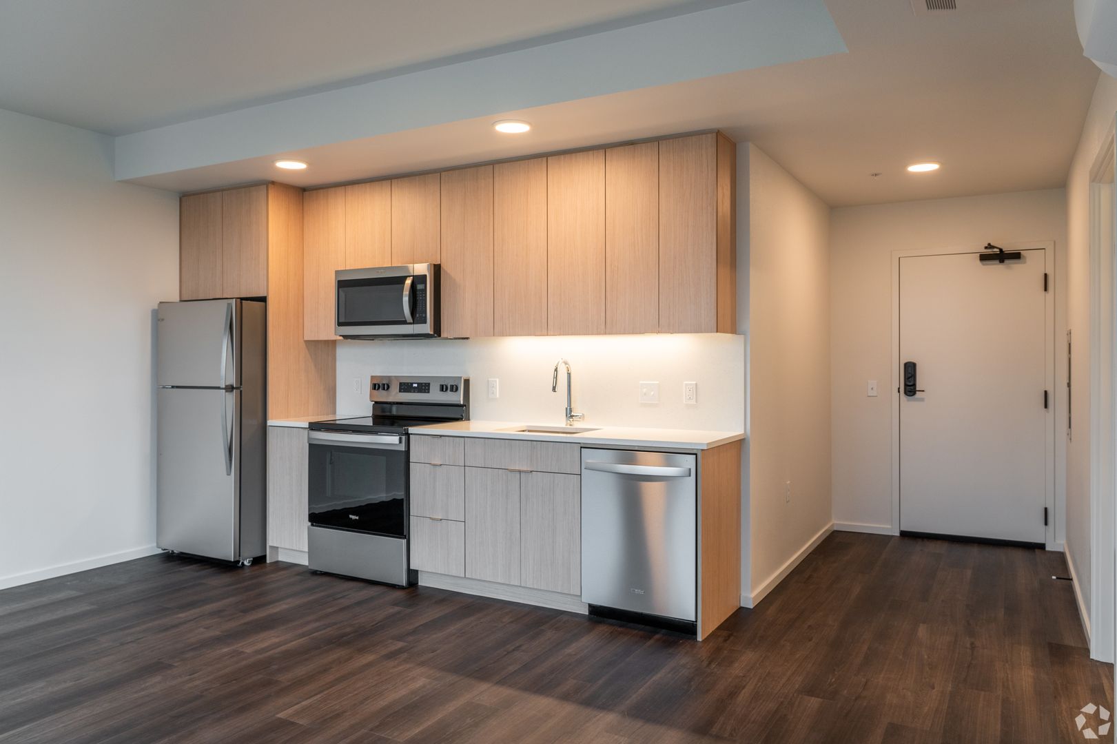 Portland Apartment: 2680 SE Division St