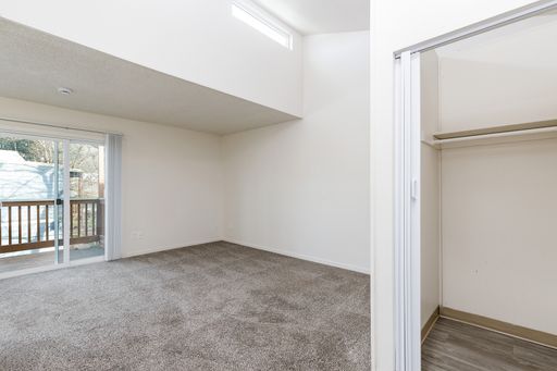Spacious 2 Bed, 1.5 Bath – photo 1