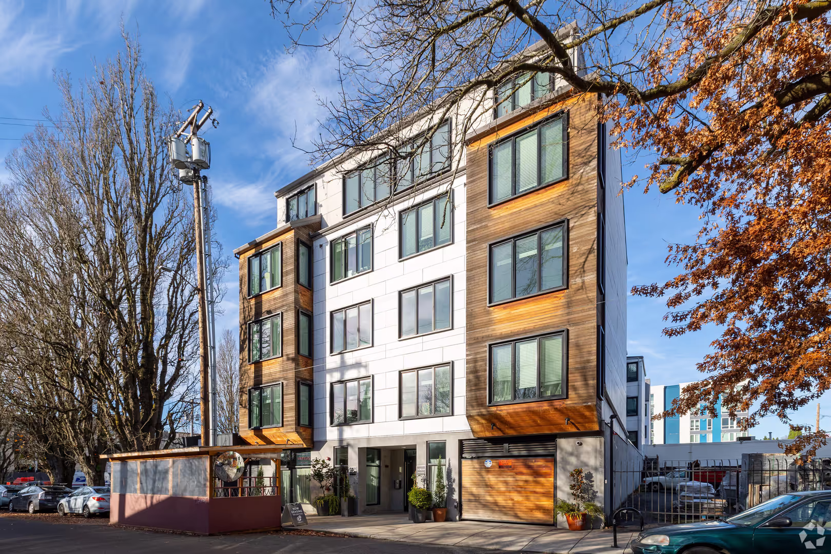 Portland Apartment: 1459 SE Ankeny St