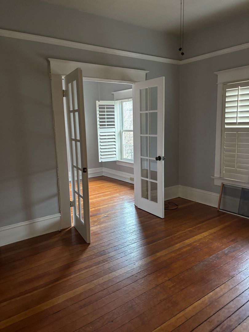 Portland Apartment: 5901-5915 S Corbett Ave