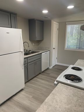 1227 Stoney Creek Drive #8