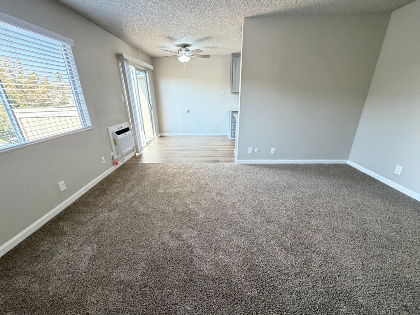 Clovis Apartment: 289 West Santa Ana Avenue