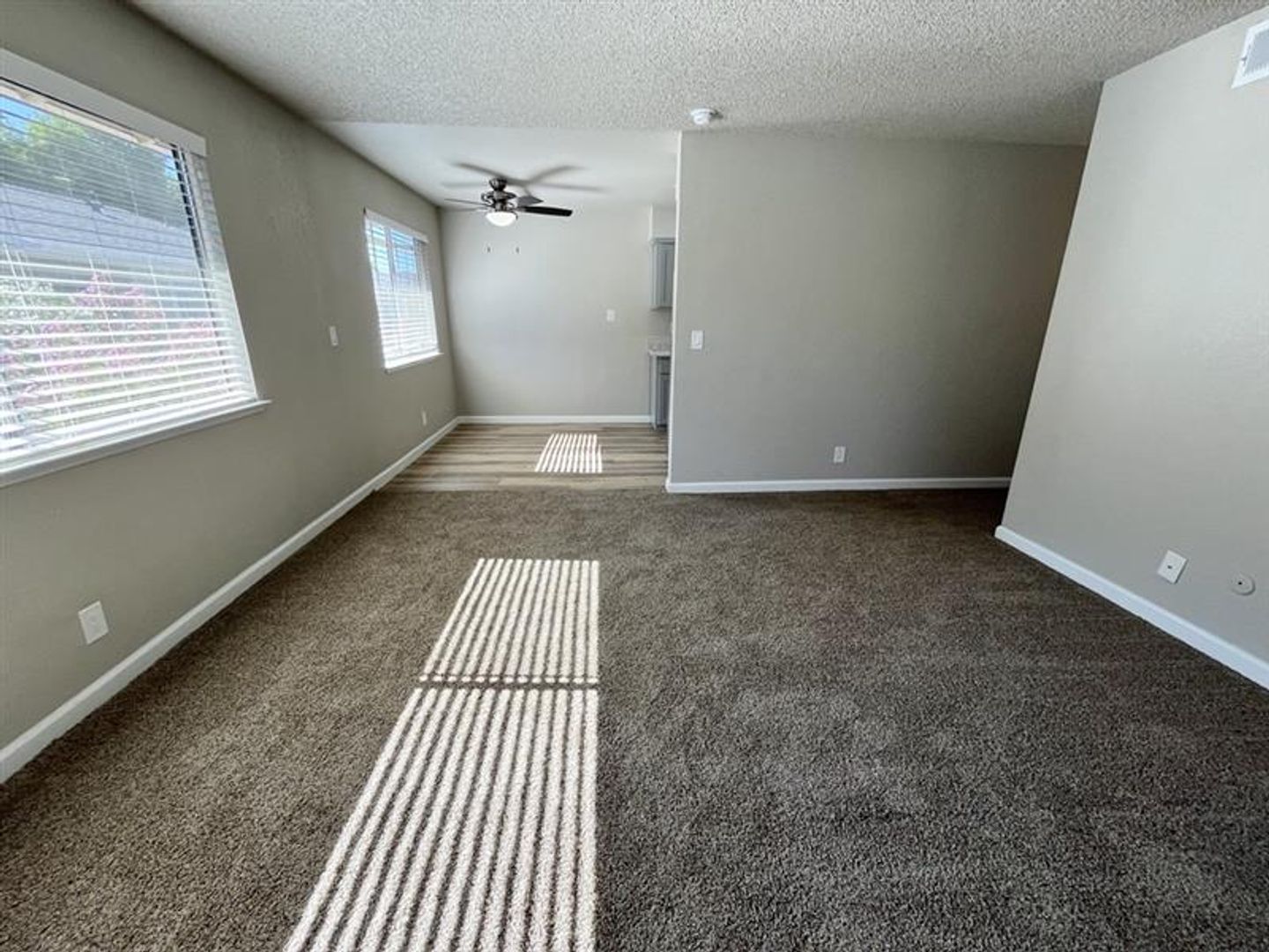 Clovis Apartment: 315 West Alamos Avenue Apt 133