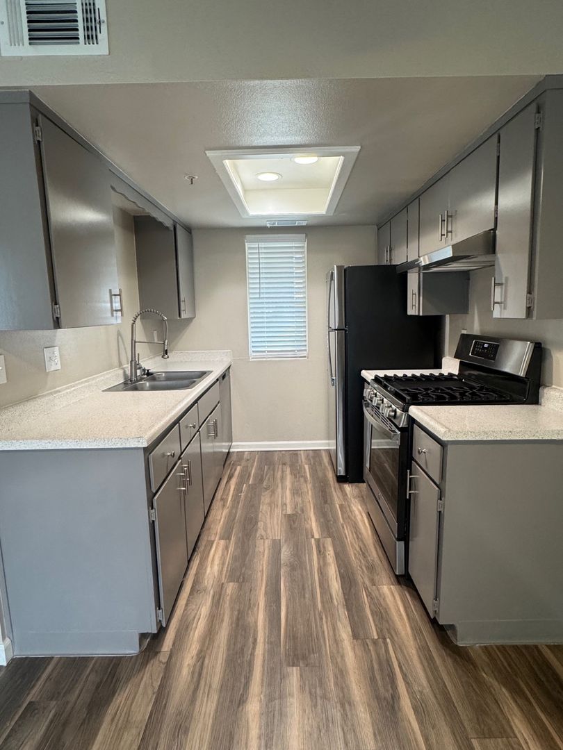 Vacaville Apartment: 1101 Farmington Dr.