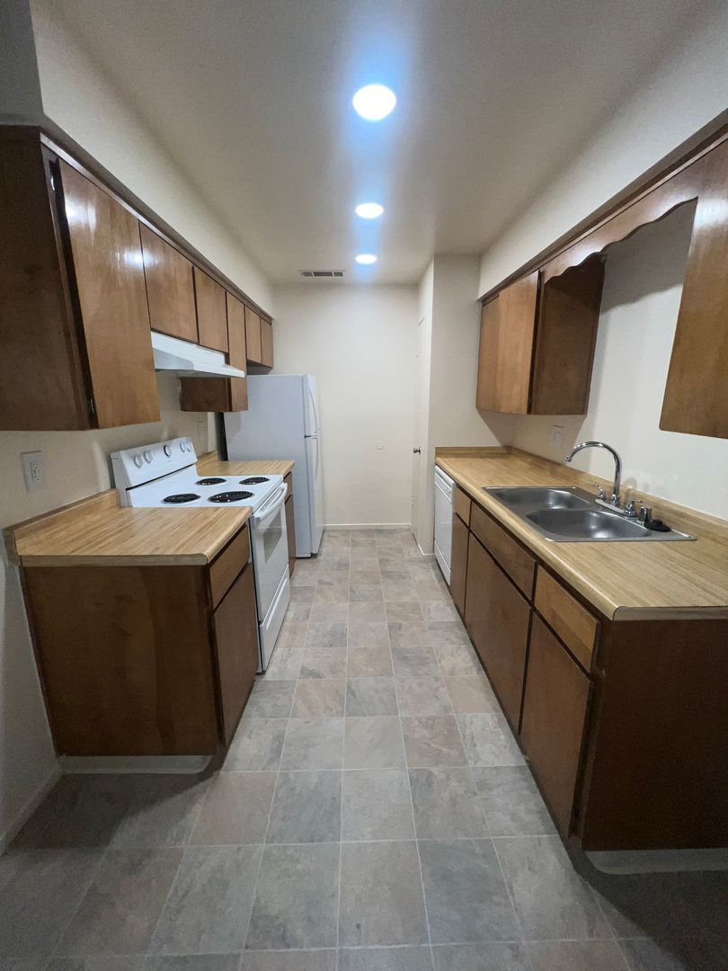 Lemoore Apartment: 265 East Hanford Armona Rd