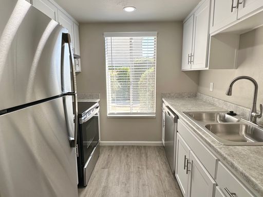 440 West Gettysburg #105B – photo 1