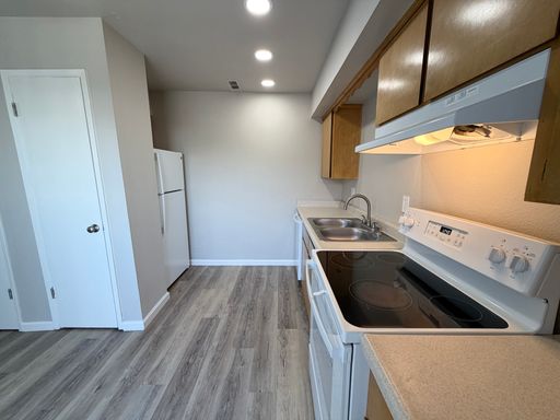 315 West Alamos #103 – photo 1