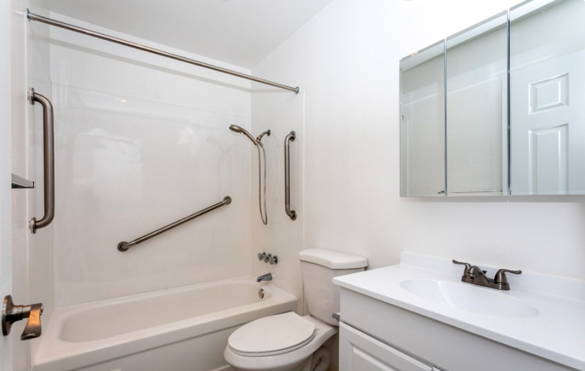 Modesto Apartment: 3709 Bridgeford Lane