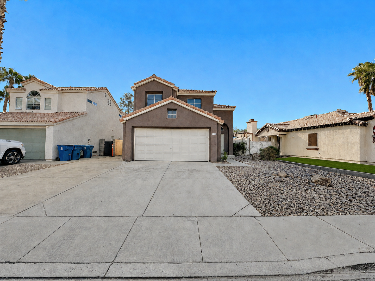 Las Vegas House: 1645 Autumn Rust Dr