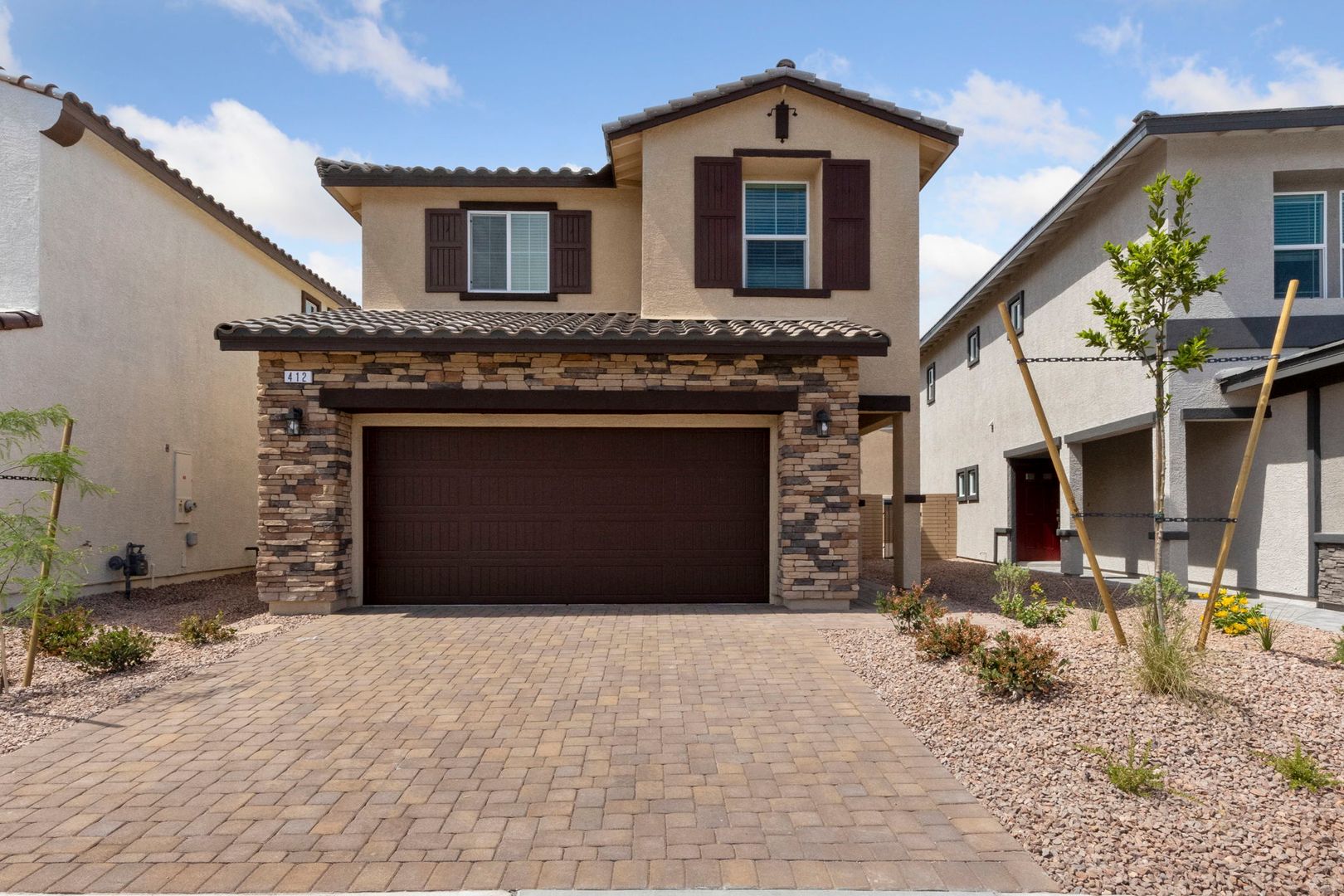 Henderson House: 412 Canary Song Dr