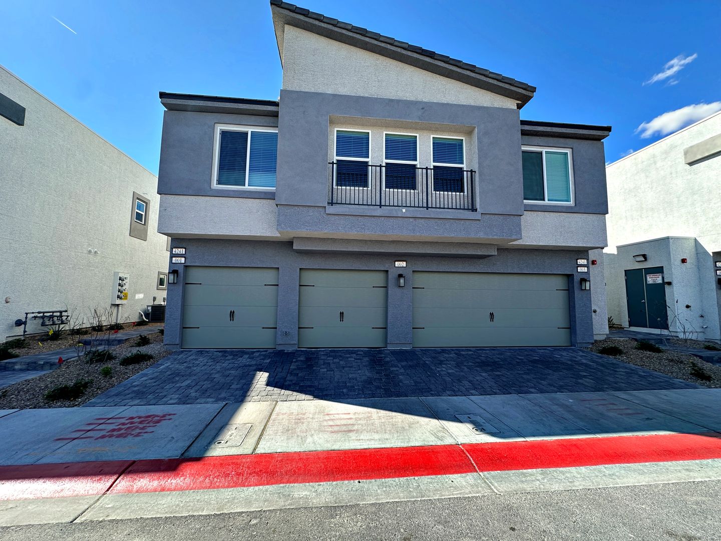 Las Vegas Townhome: 4241 Vivenda St #1