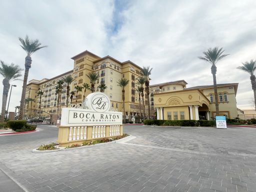 Cozy 1 Bedroom 1 Bath Condo Located on Las Vegas Blvd & Serene! – photo 1