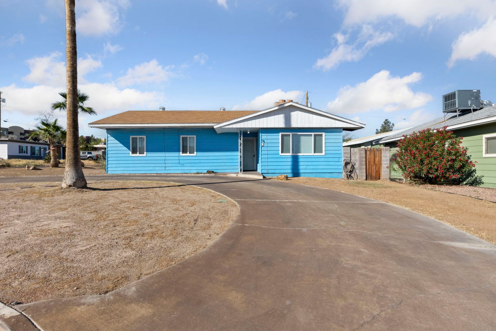 Henderson House: 2 Arizona Way