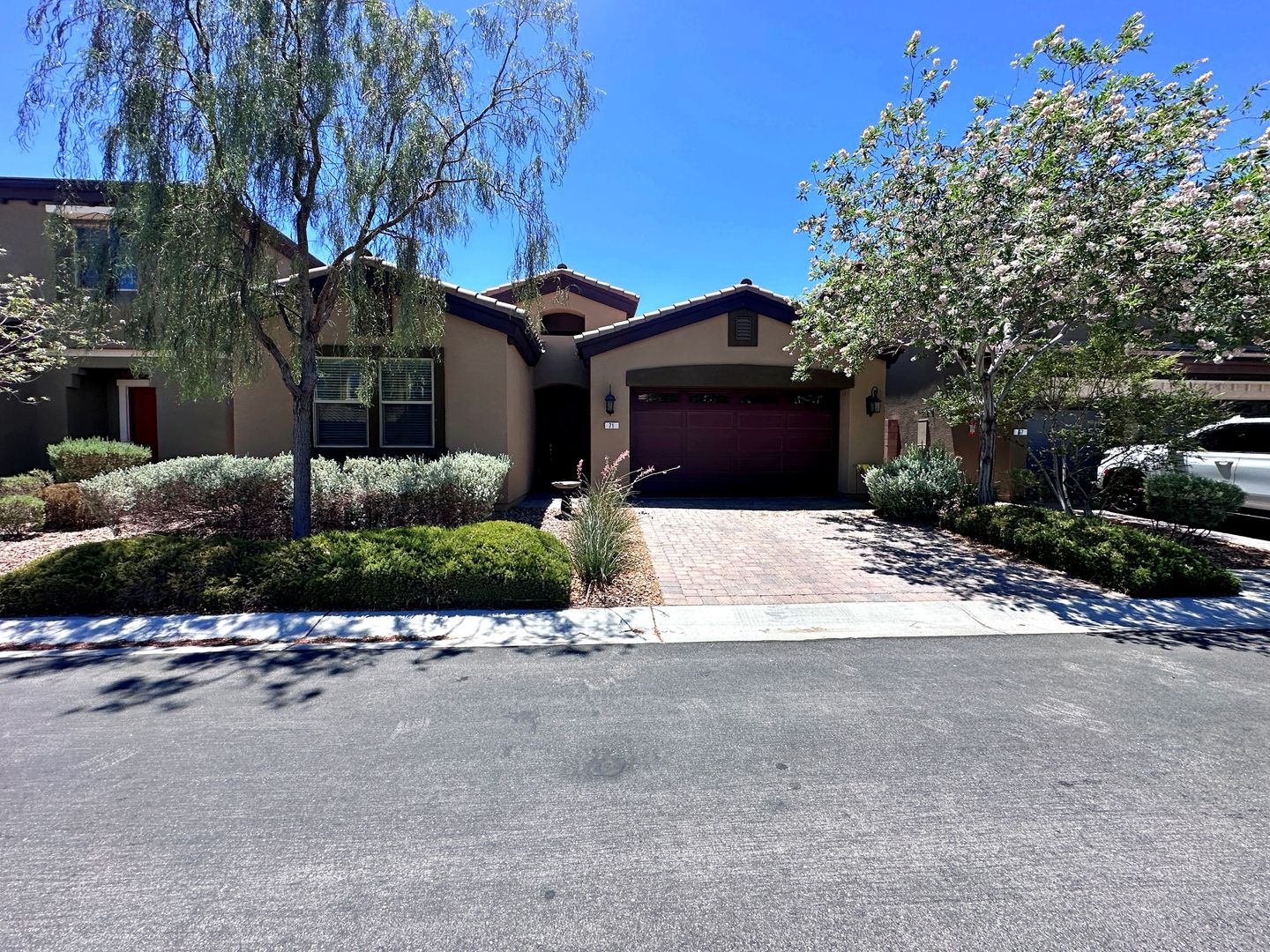 Las Vegas House: 71 Newton Ridge Way