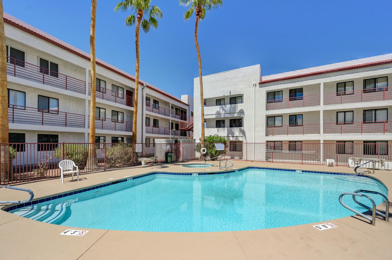 Las Vegas House: 1381 E. University Ave #311