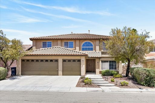 5 Bedroom, 3 Bath Home Located in the Southwest! – photo 1