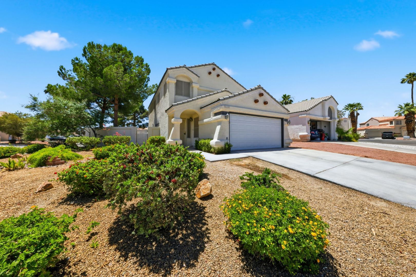 Henderson House: 348 Faulkner Ct