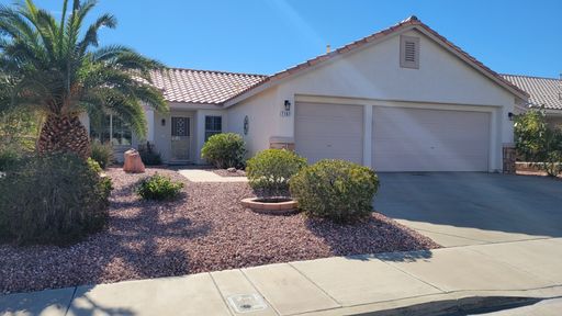 Great Henderson Single Story Home with Pool – photo 1