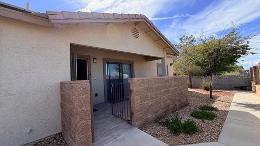 Gated 3 Bedroom Townhome with attached garage – photo 1