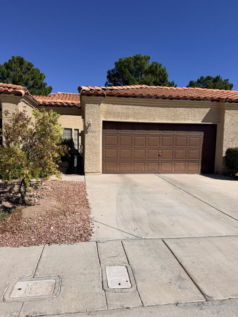 Las Vegas House: 7904 Shelter Island Way
