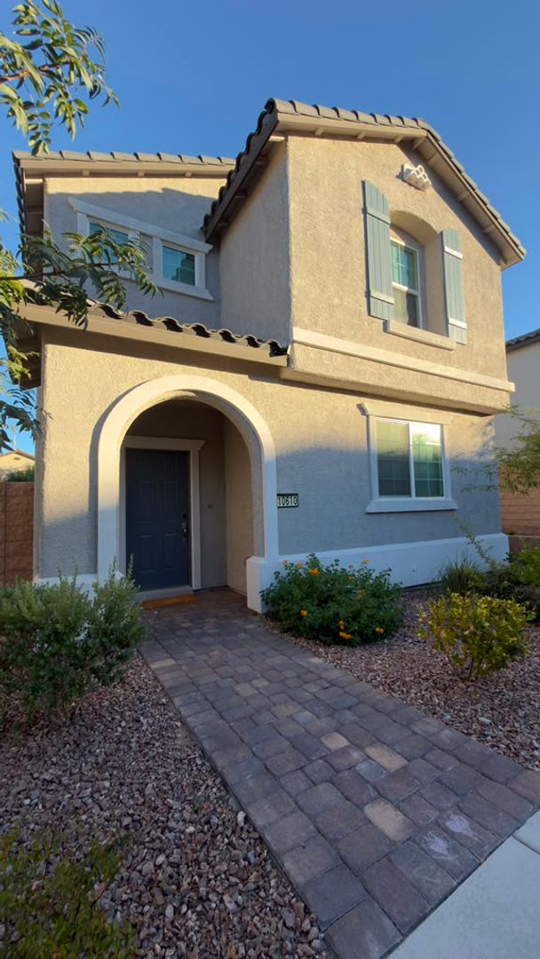 Las Vegas House: 10610 Sariah Skye Ave