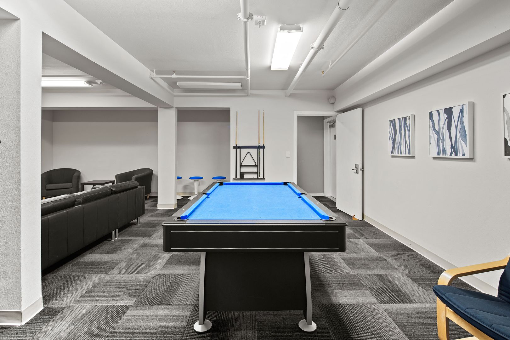 Game room at Santo on Howell (5 of 7)