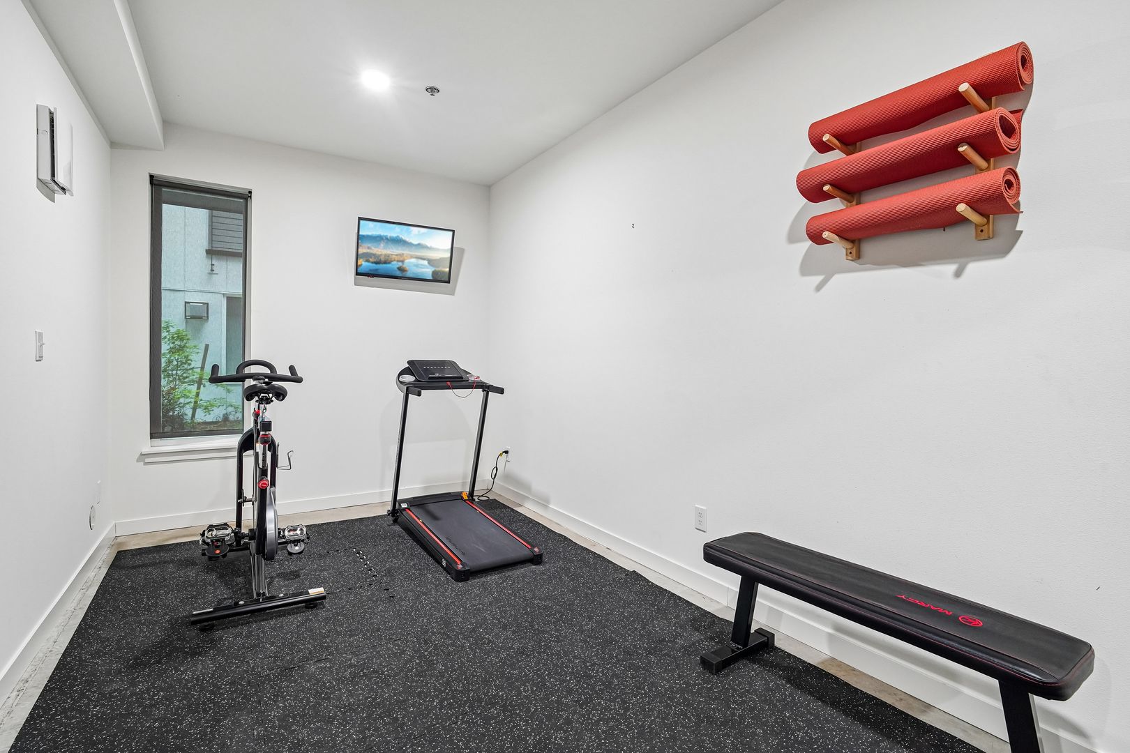 Gym at Graceland Apartments (4 of 6)