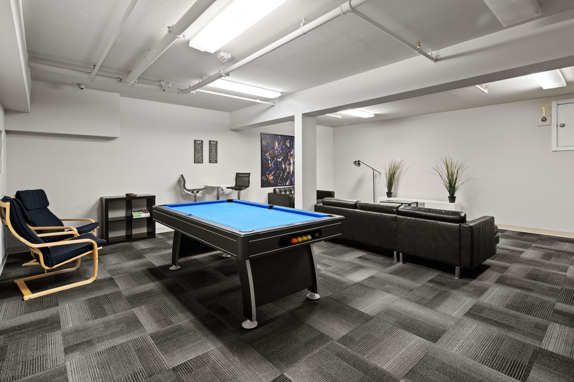 Game room at Santo on Howell (3 of 7)
