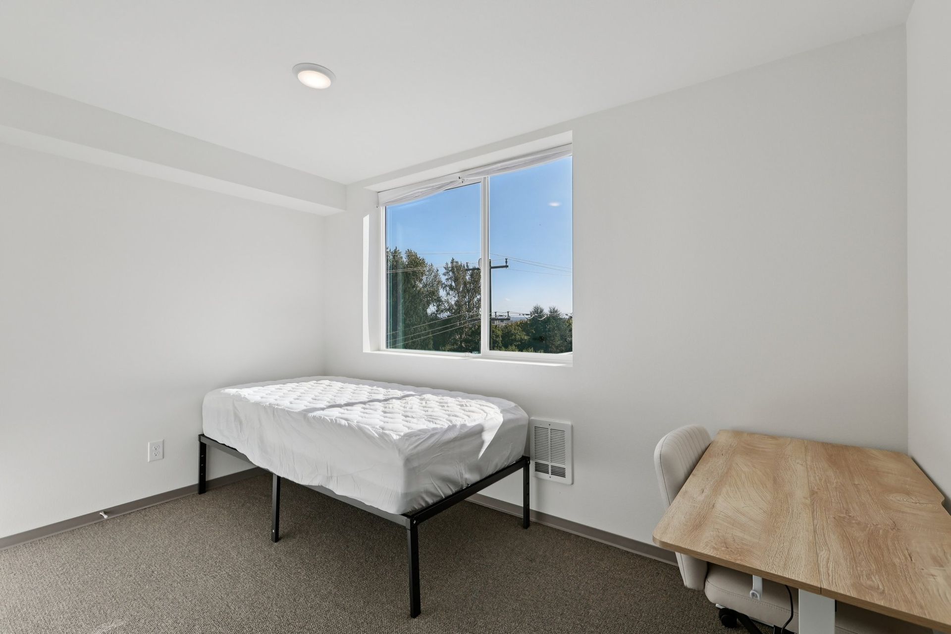 Brand-new 6B3B Townhouse near UW! 9 of 12