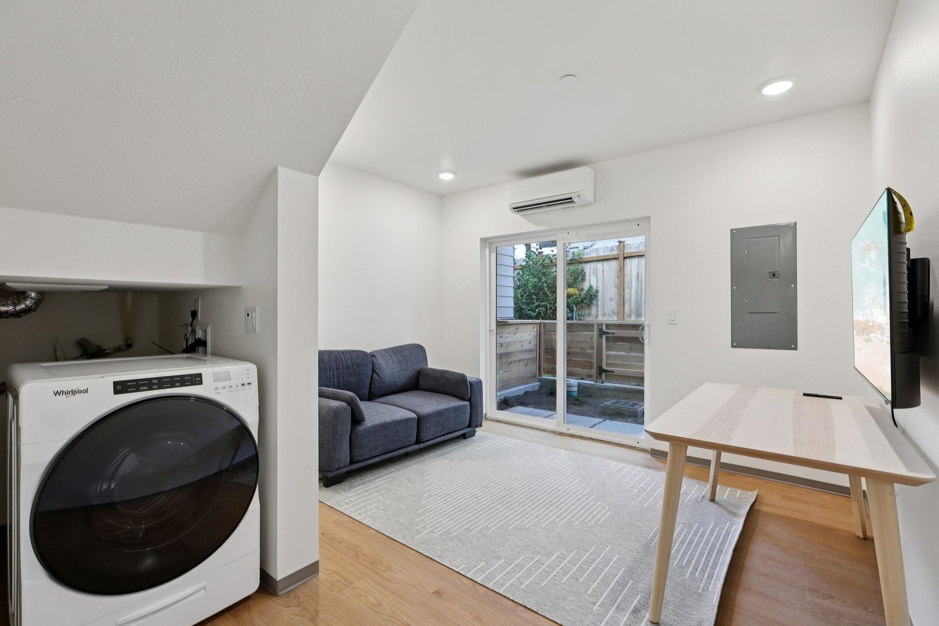 Brand-new 6B3B Townhouse near UW! 4 of 12