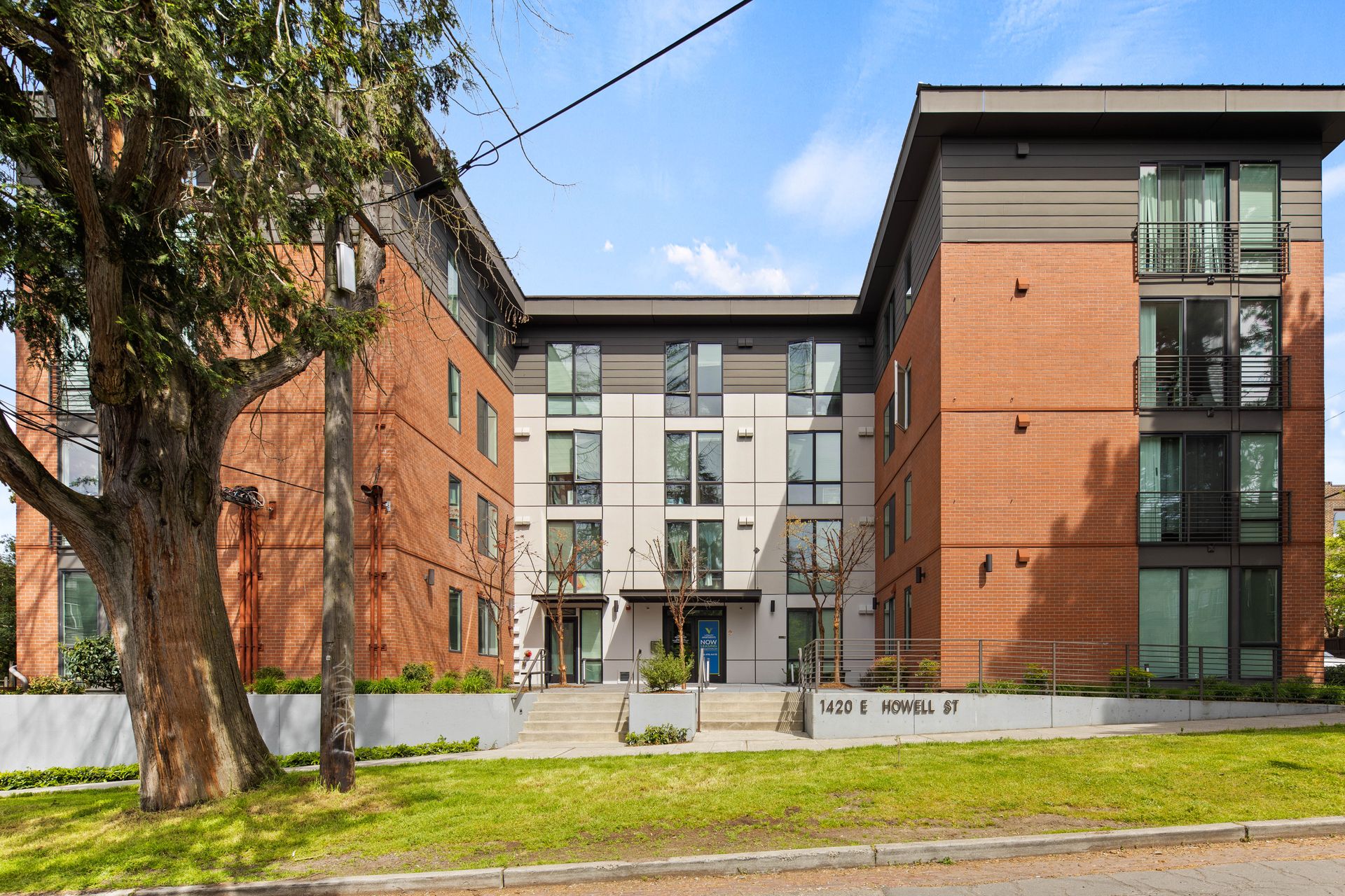 Seattle Apartment: 1420 E. Howell St