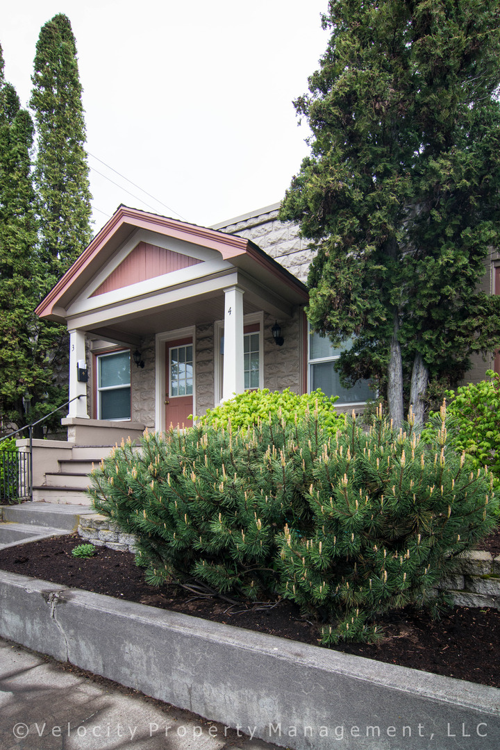 Bend Apartment: 1601 NW 3rd St.