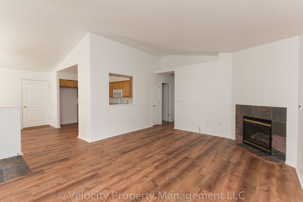 Redmond House: 2505 NE 7th Ln.
