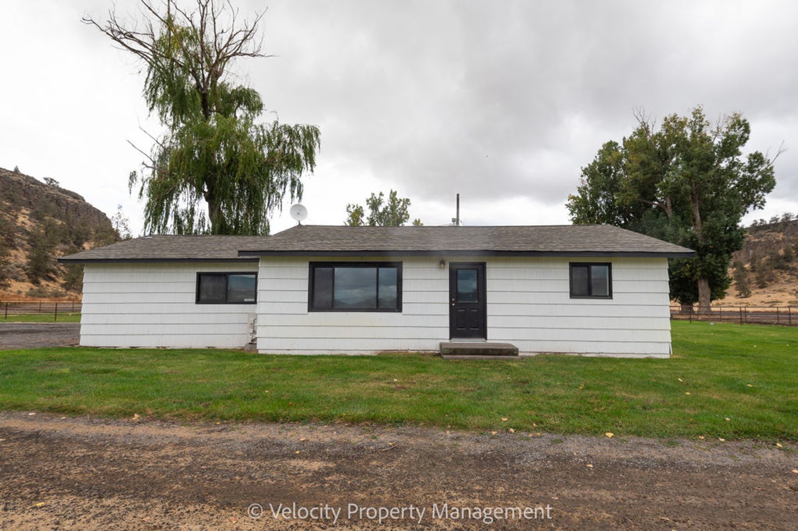Redmond House: 15334 NW O'Neil Hwy